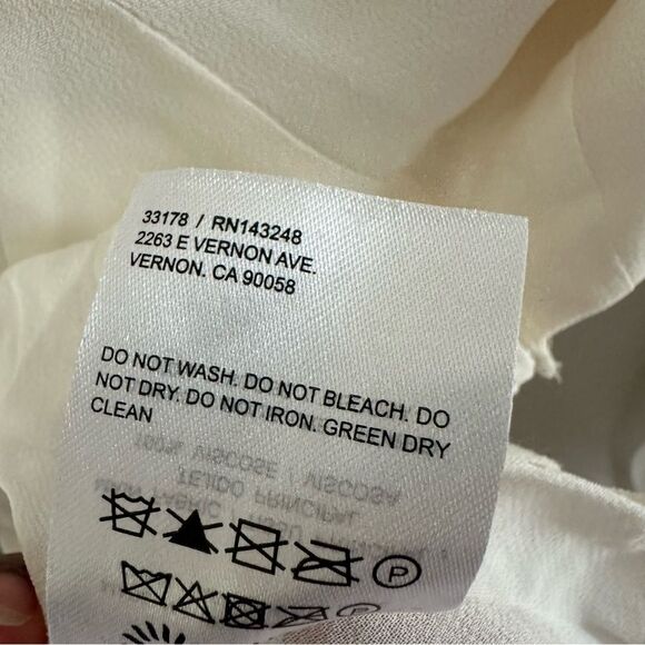 Reformation V-Neck Long Sleeve Crop Top Size 4 - Picture 4 of 4